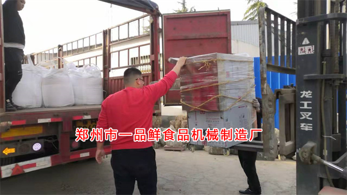 浙江臺州客戶訂購的自動疊片燴面機發(fā)貨啦(圖3) 浙江臺州客戶訂購的自動疊片燴面機發(fā)貨啦(圖3)